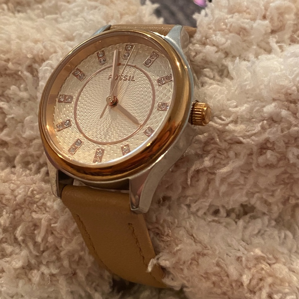 FOSSIL STAINLESS STEEL WOMEN'S WATCH
